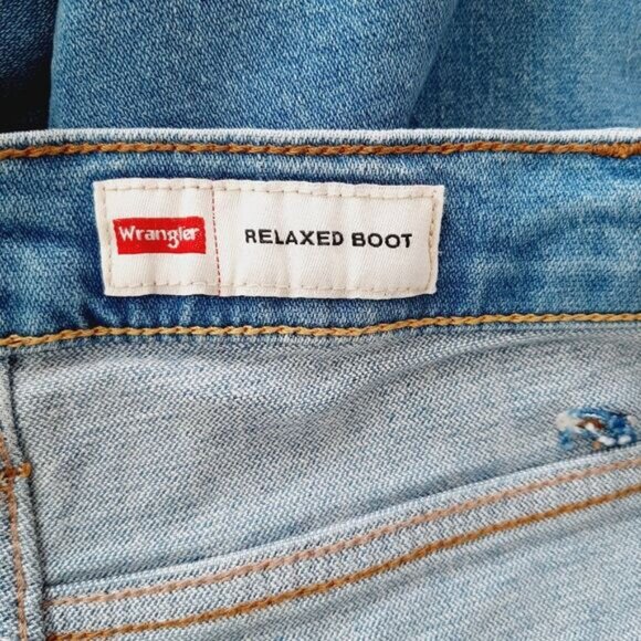 WRANGLER | Relaxed Bootcut Leg Light Blue Jeans Men's Sz 36 Flawed - Picture 9 of 12